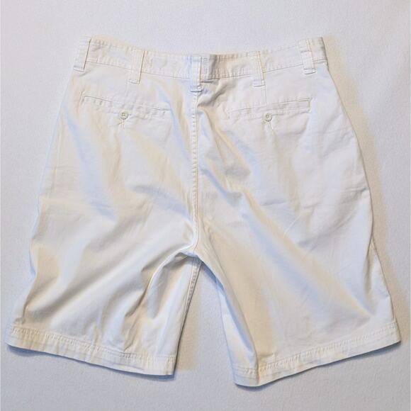 St. John's Bay Comfort Stretch Men's 38 White Flat Front Shorts - Picture 2 of 7